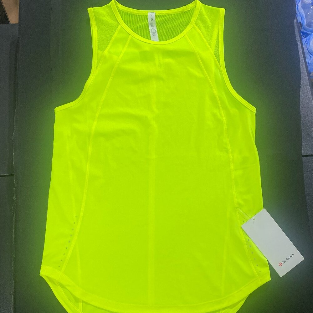 Lululemon Sculpt Tank Classic Fit Hip Length Size 6 NWT Highlight Yellow